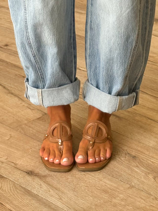 Townes Emblem Sandal | Tan