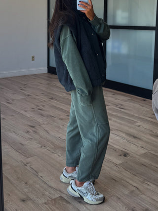 Movement Barrel Sweatpants | Forest