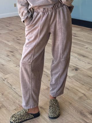 Movement Barrel Sweatpants | Mocha