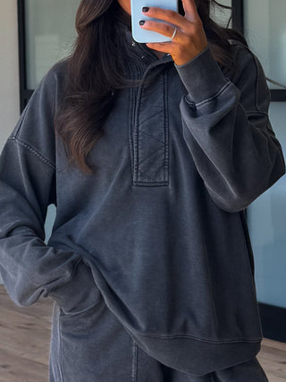 Movement Mock Neck Pullover | Black