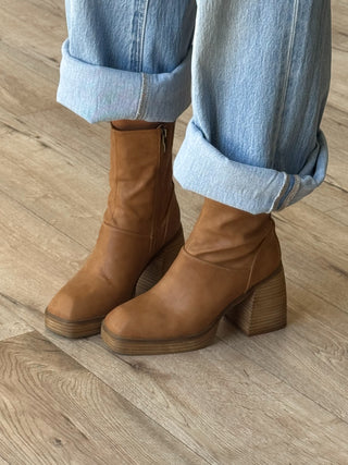Sabrina Chunky Heel Bootie | Camel | RESTOCK