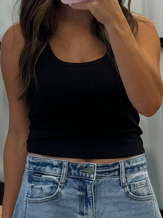 Scoop Neck Crop Ribbed Tank | Black