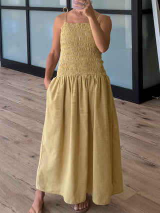 Golden Pine Smocked Drop Waist Dress M Golden Pine Smocked Drop Waist Dress M