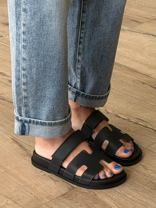 Chani Velcro Slides | Black