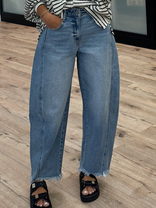 Goldie Barrel Jeans