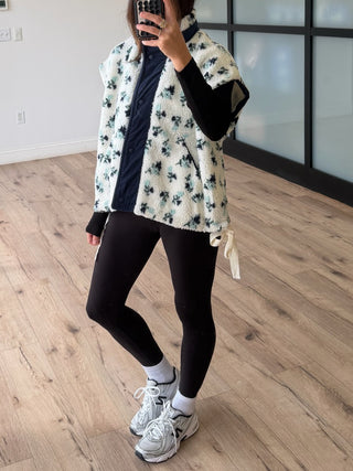 Winter Garden Contrast Sherpa Vest