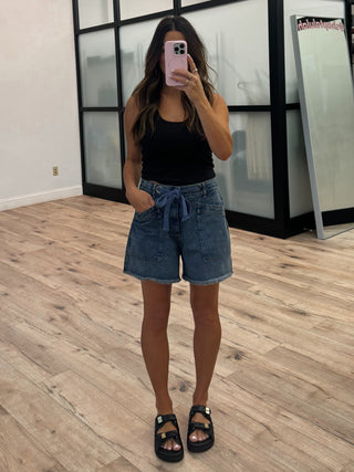 Scoop Neck Crop Ribbed Tank | Black