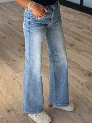 Greer Wide Leg Jeans | +Plus Available