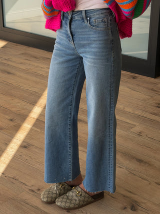 Lyndie Crop Wide-Leg Jeans | Medium | +Plus Available