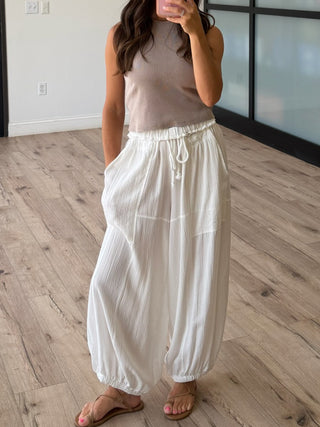 Austyn Baggy Balloon Pants | White