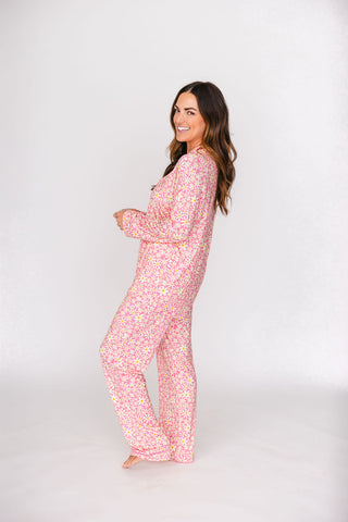 Ditsy Daisy Women's Pajama Set | +Plus Available
