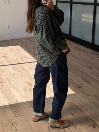 Izzie Textured Barrel Jeans | +Plus Available