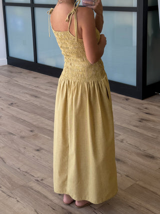 Golden Pine Smocked Drop Waist Dress M Golden Pine Smocked Drop Waist Dress M