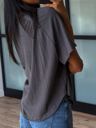 Ari Pocket Tee | Charcoal
