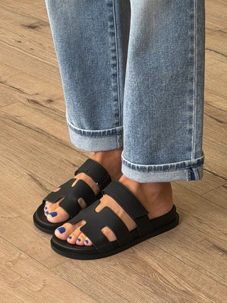 Chani Velcro Slides | Black