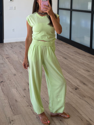 Birdie Crossover Two Piece Set | Lime