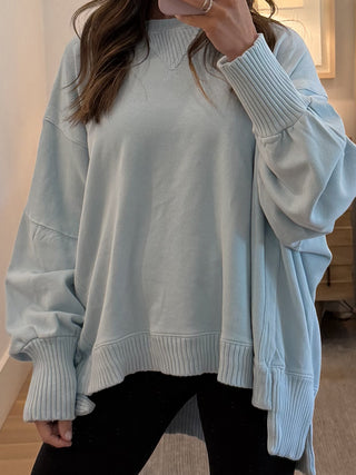 Kick Back Hi-Low Pullover | Powder Blue