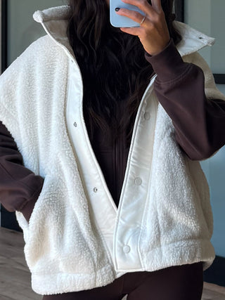 Scout Fleece Vest | Ivory | +Plus Available