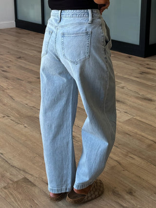 Bayshore Barrel Jeans