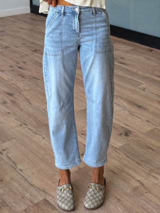 Tess Patch Pocket Barrel Jeans