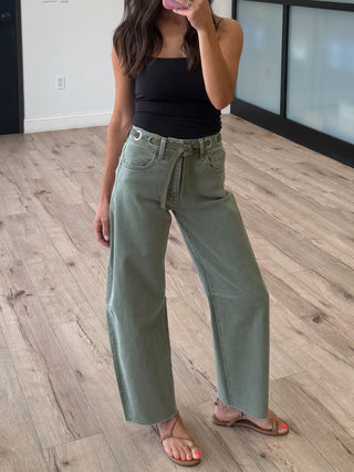Byron Drawstring Barrel Jeans | Olive