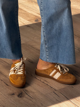 Slip-on Sneakers | Camel