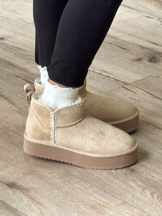 Snow Cap Platform Boots | Sand