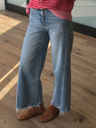 Dagger Cropped Jeans